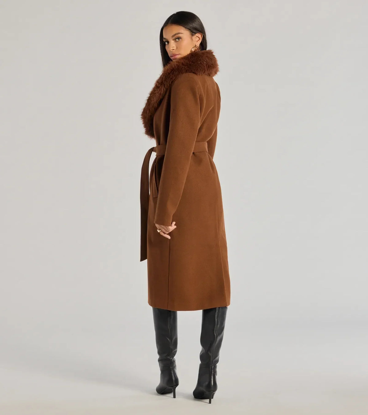Vivienne | Belted Wool Coat with Faux Fur Collar