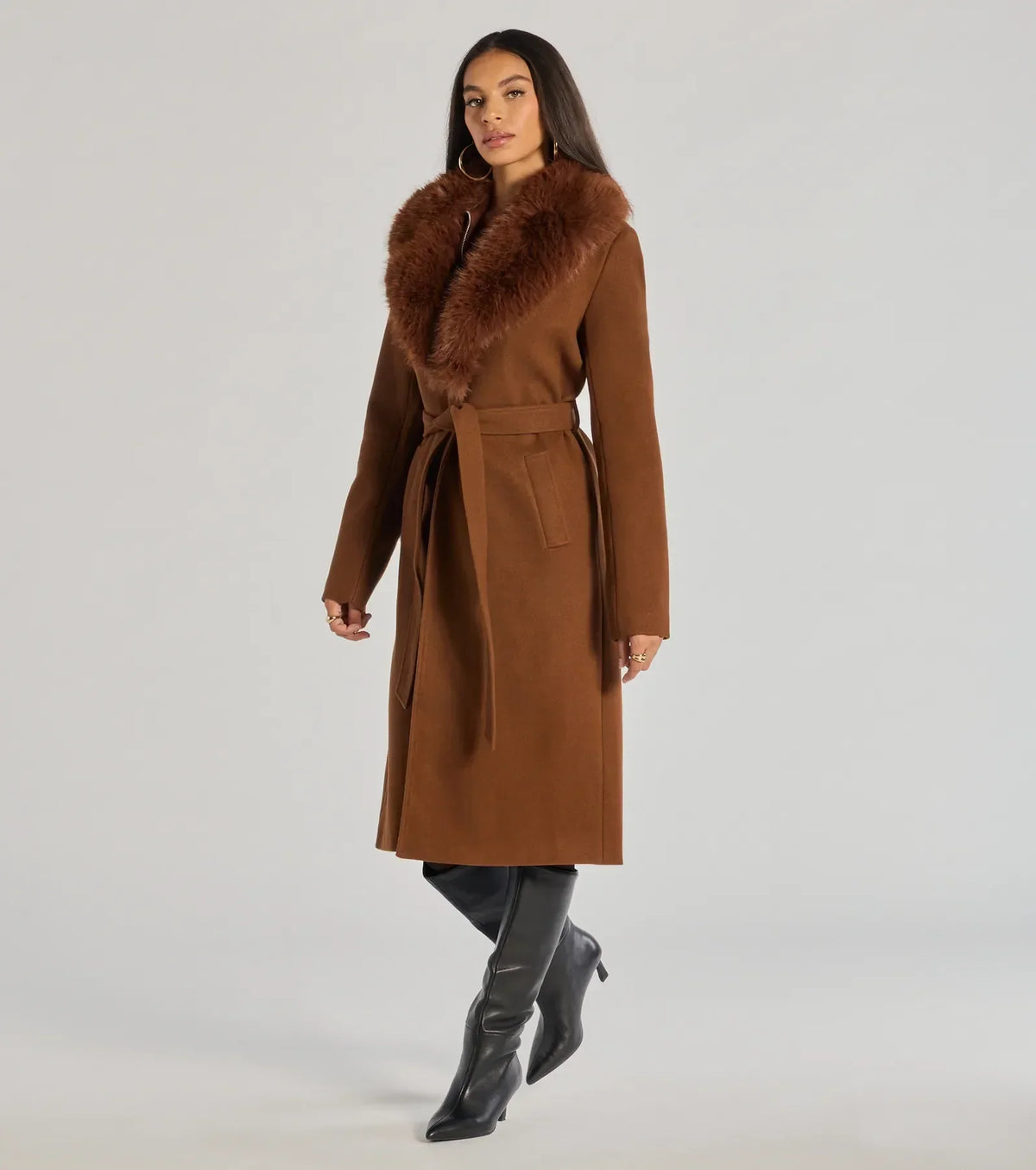 Vivienne | Belted Wool Coat with Faux Fur Collar