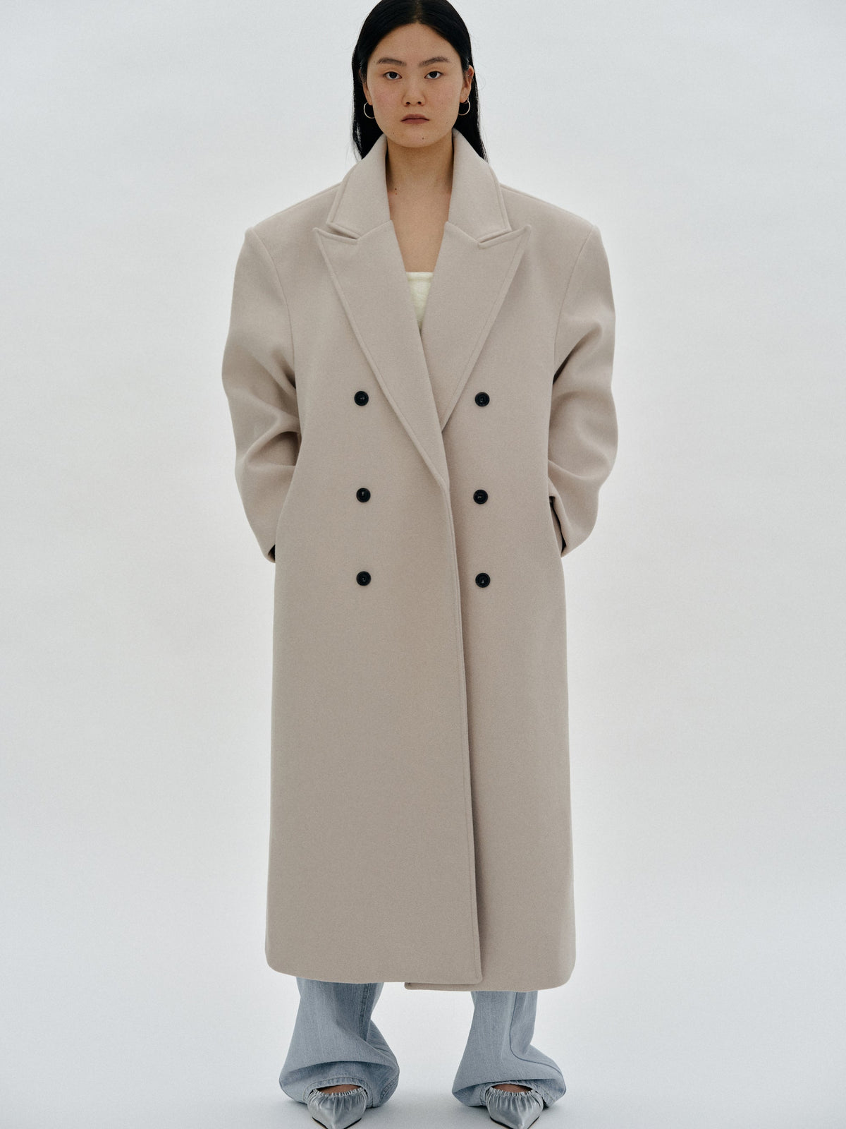 Reign | Oversized Wool Coat | Tailored Drama in Motion
