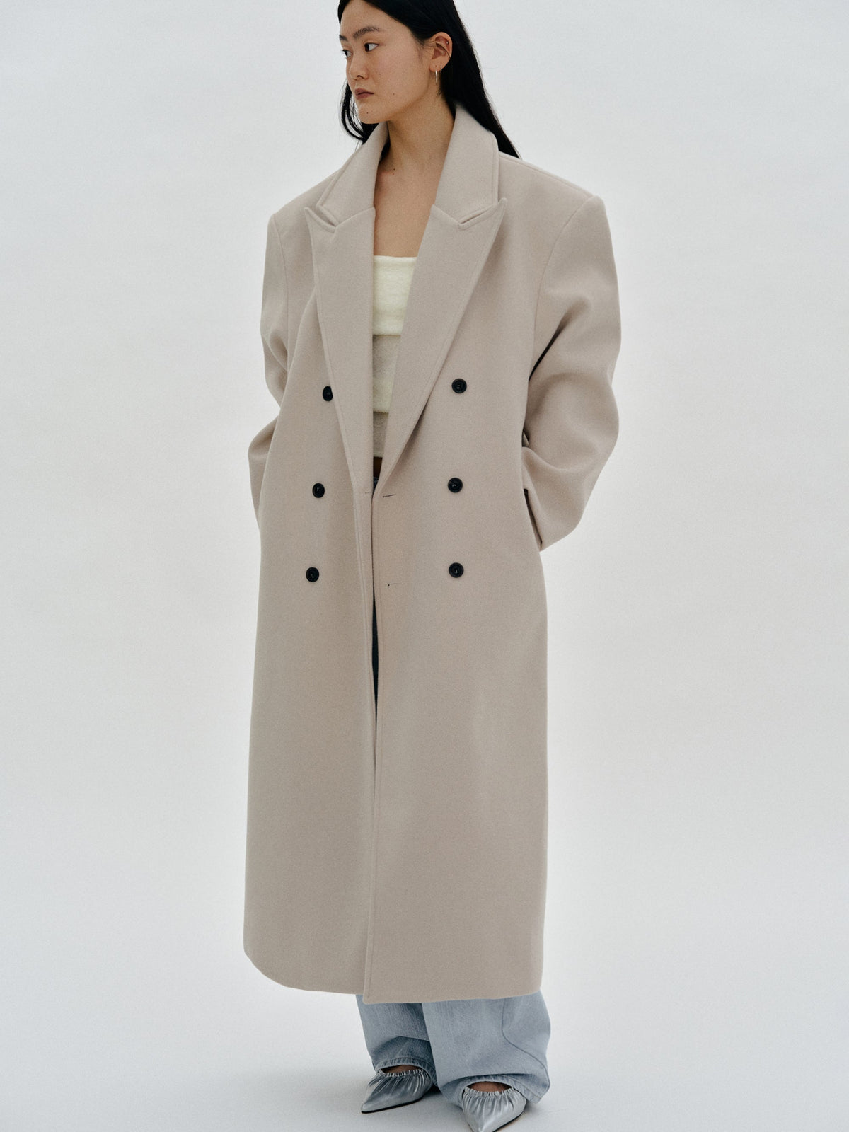 Reign | Oversized Wool Coat | Tailored Drama in Motion