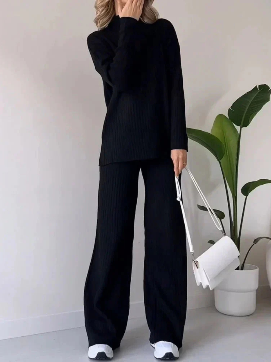 Elegant Two-Piece Women's Outfit