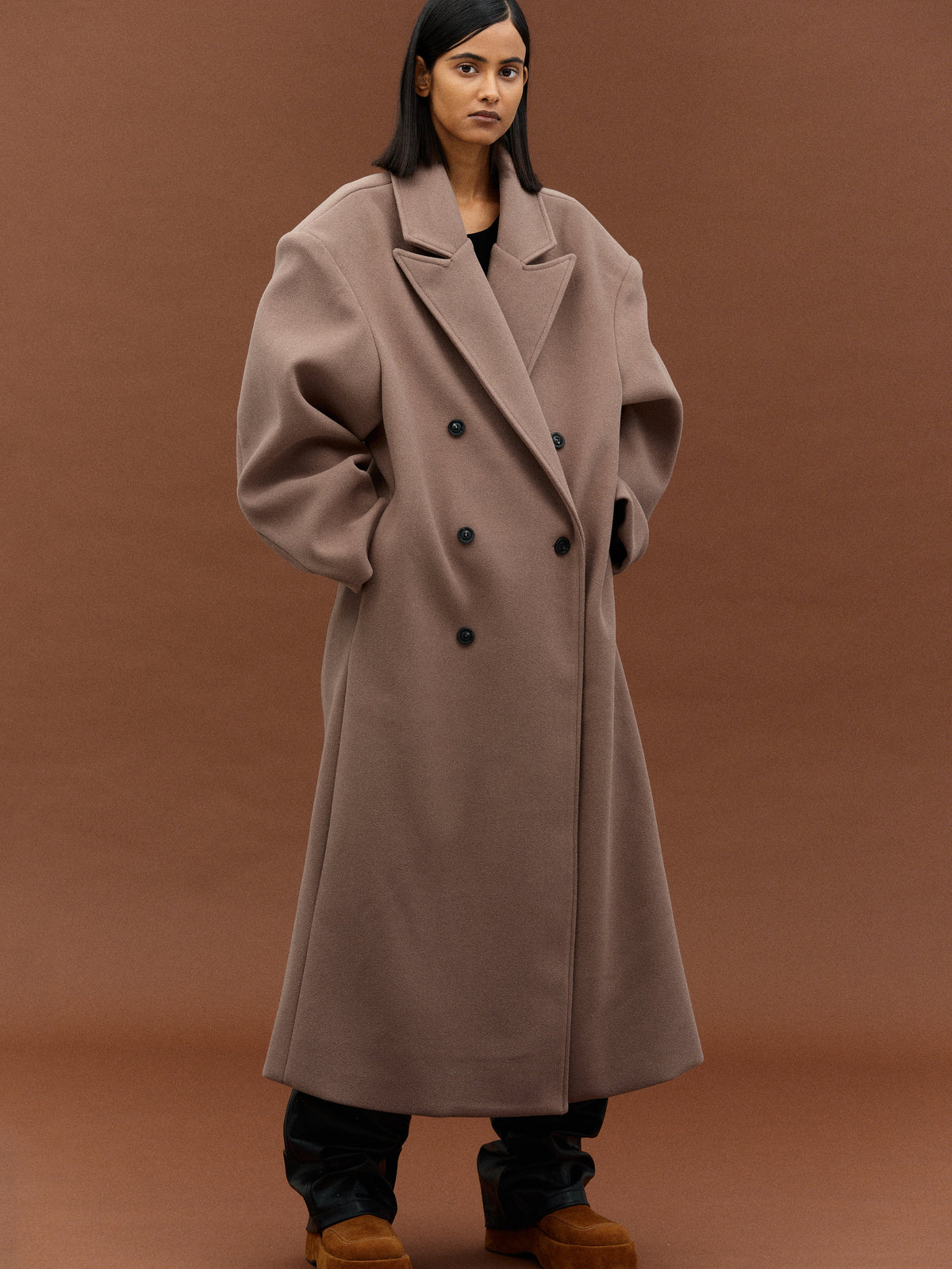 Reign | Oversized Wool Coat | Tailored Drama in Motion